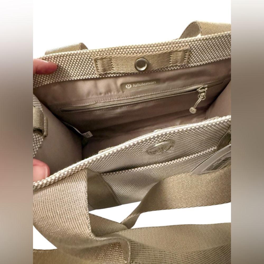 Lululemon Two-Tone Canvas Mini Tote Bag - Picture 11 of 14